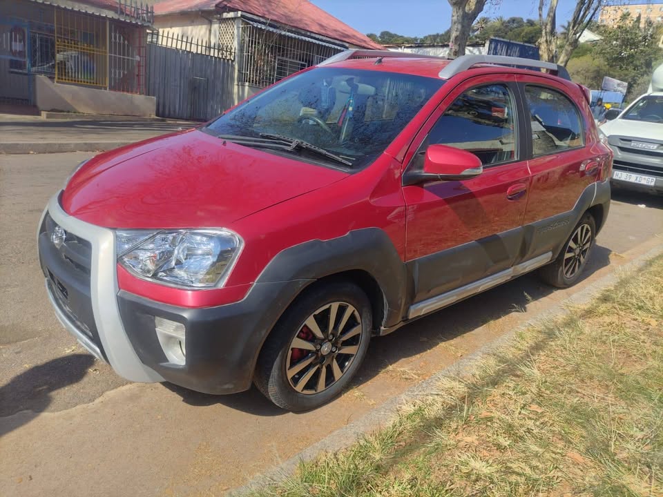 2016 Toyota Etios cross 1.5