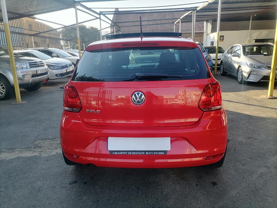 2013 Volkswagen polo 6 1.4 Comfortline Hatchback Sunroof and leather seat
