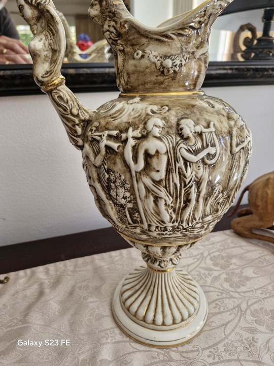 Collectors Bargain ! Beautiful Vintage Cappodimonte Italian Water Jug !Highly Co
