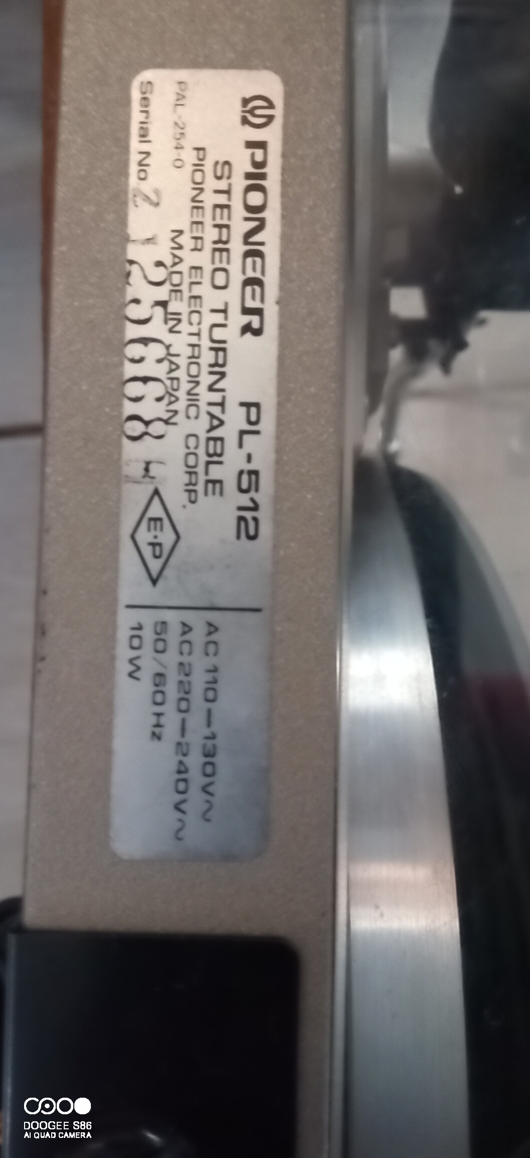 Pioneer turntable (vinyl record player) Urgent sale