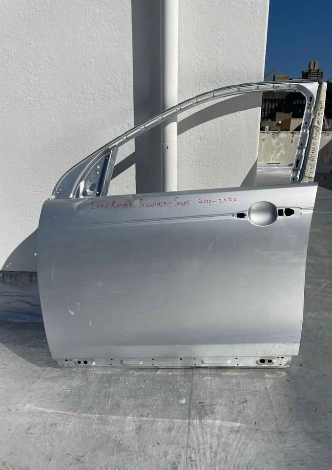 Land Rover Discovery Sport Front Door Leftside. Call or DM . - Private Seller Land Rover Discovery Sport Front Door Leftside. Call or DM . - Private Seller