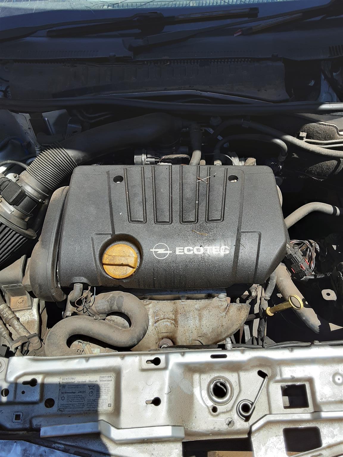 Stripping Opel Tigra Convertible 2005 for Spares - Private Seller