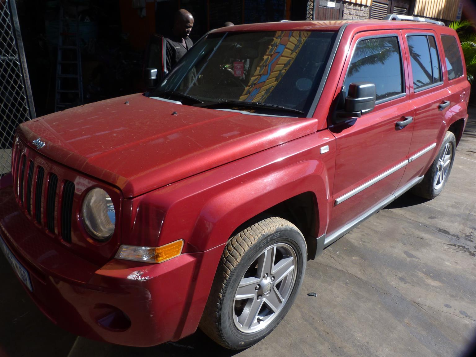 Red Jeep Patriot 2.4 Petrol Limited - 2008 - Private Seller Red Jeep Patriot 2.4 Petrol Limited - 2008 - Private Seller