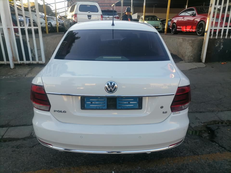 2019 Volkswagen polo 6 1.2 Sedan Comfortline Spare key and service book reserve Camera