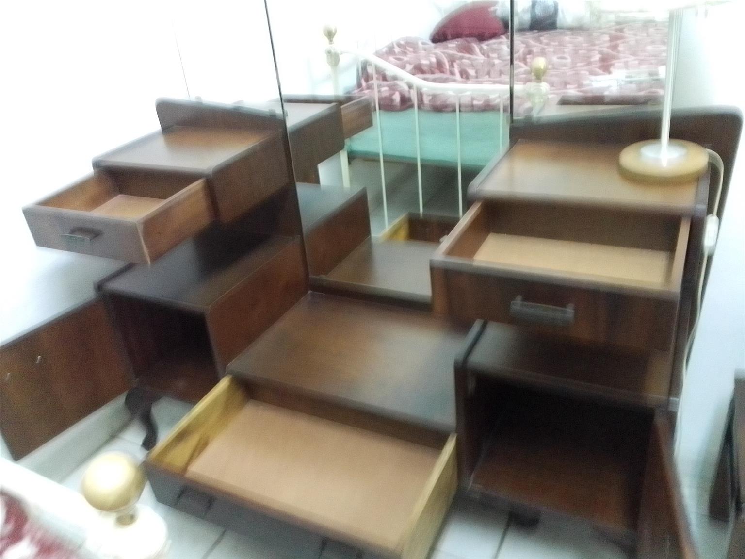Bedroom Dressing Unit with Mirrors