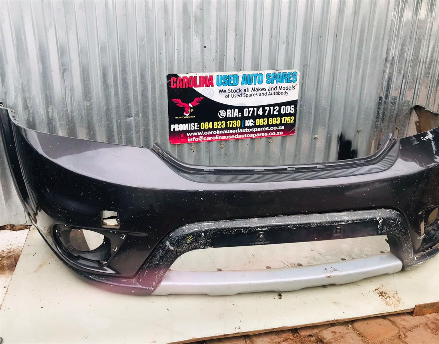 Dodge Jouney & Fiat Freemont front bumper with lower bumper - Private Seller Dodge Jouney & Fiat Freemont front bumper with lower bumper - Private Seller