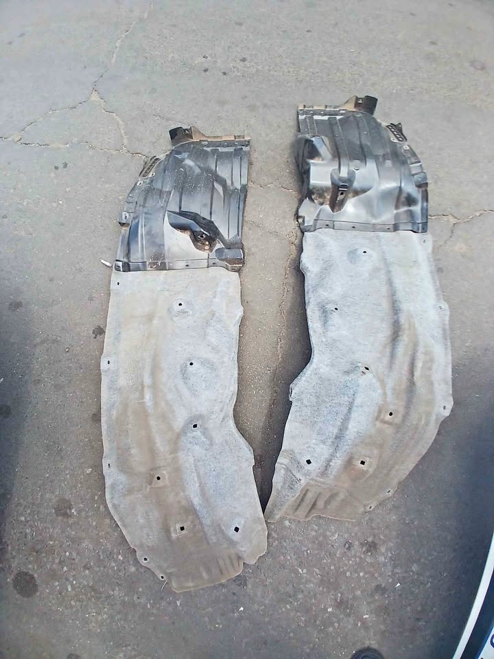 TOYOTA LANDCRUISER PRADO 2024-2025 FENDER LINERS BOTH SIDES - Private Seller TOYOTA LANDCRUISER PRADO 2024-2025 FENDER LINERS BOTH SIDES - Private Seller