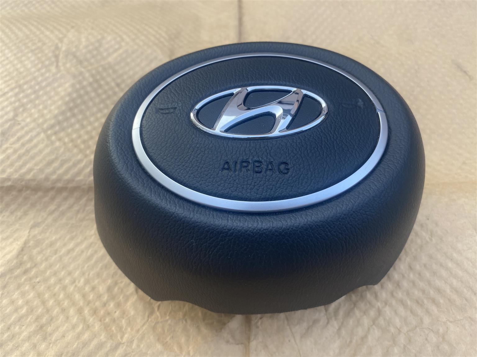 2023 HYUNDAI TUCSON STEERING WHEEL AIRBAG FOR SALE. IN EXCELLENT CONDITION - Private Seller