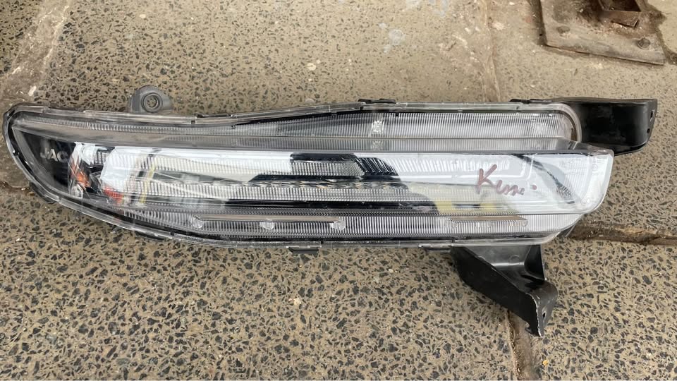 JAC T9 headlights - Private Seller JAC T9 headlights - Private Seller