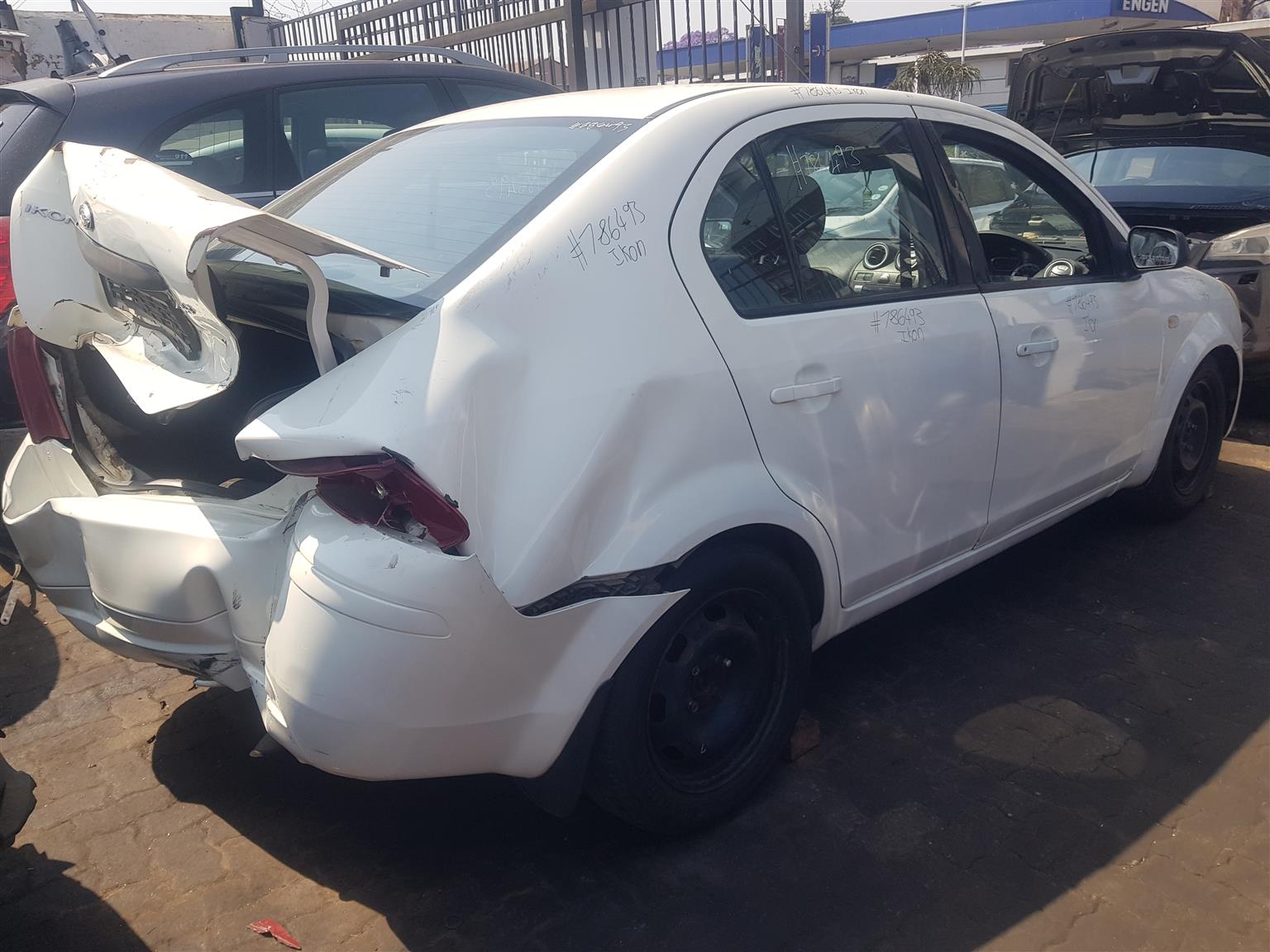 ford ikon - Private Seller