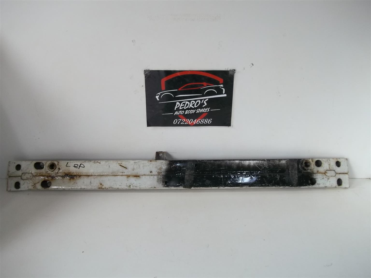 Daihatsu Sirion front bumper stiffener - Private Seller Daihatsu Sirion front bumper stiffener - Private Seller