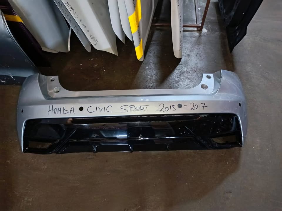 Honda civic sport 2015-2017 back bumper - Private Seller Honda civic sport 2015-2017 back bumper - Private Seller