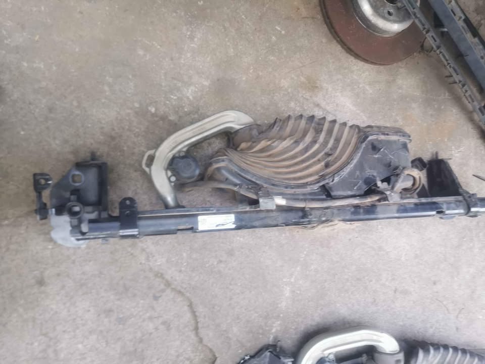 BMW X2 GO2 REAR BUMPER TOWING BAR - Private Seller BMW X2 GO2 REAR BUMPER TOWING BAR - Private Seller