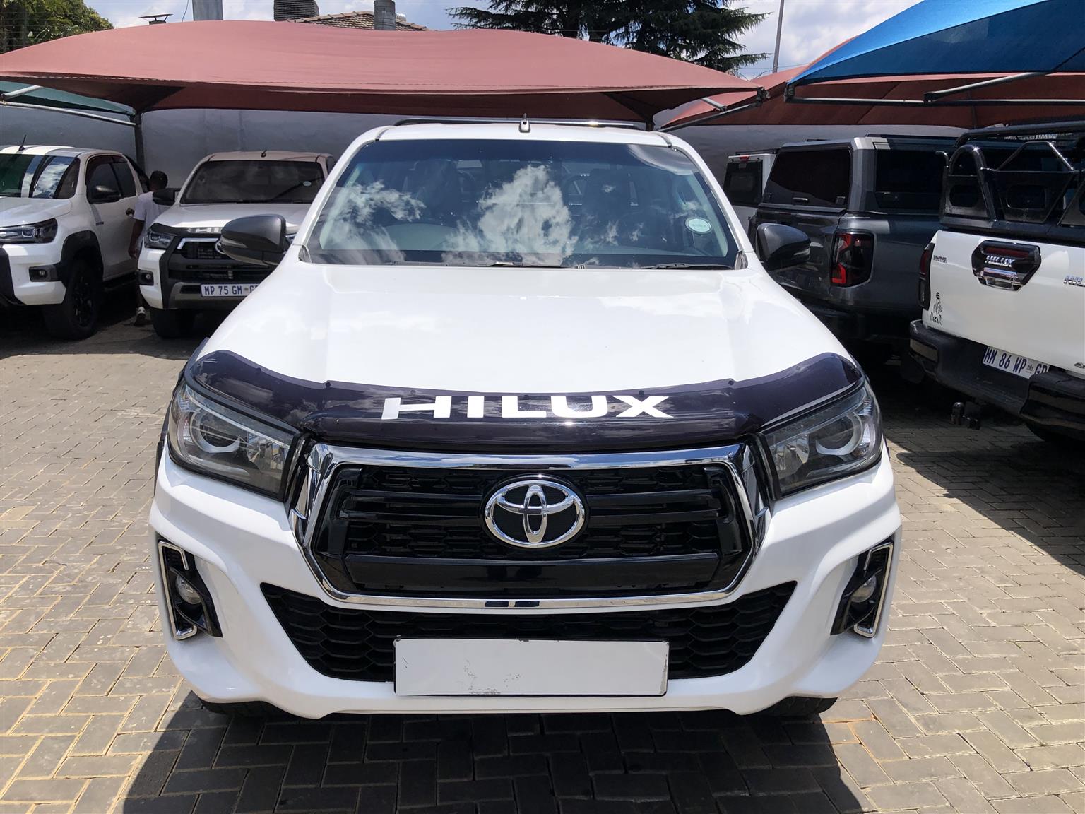 Used 2018 Toyota Hilux 2.4GD-6 Xtra cab SRX auto - Private Seller Used 2018 Toyota Hilux 2.4GD-6 Xtra cab SRX auto - Private Seller