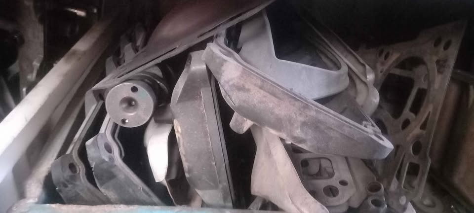 Jeep chrysler 5.7 hemi engine parts - Private Seller Jeep chrysler 5.7 hemi engine parts - Private Seller