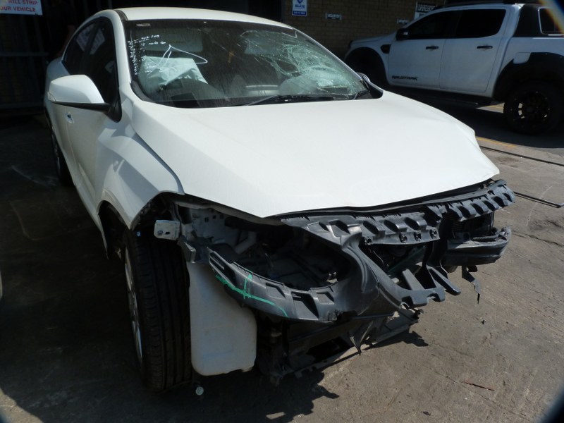 Renault Fluence 1.6 Expression Manual White - 2012 STRIPPING FOR SPARES - Private Seller Renault Fluence 1.6 Expression Manual White - 2012 STRIPPING FOR SPARES - Private Seller