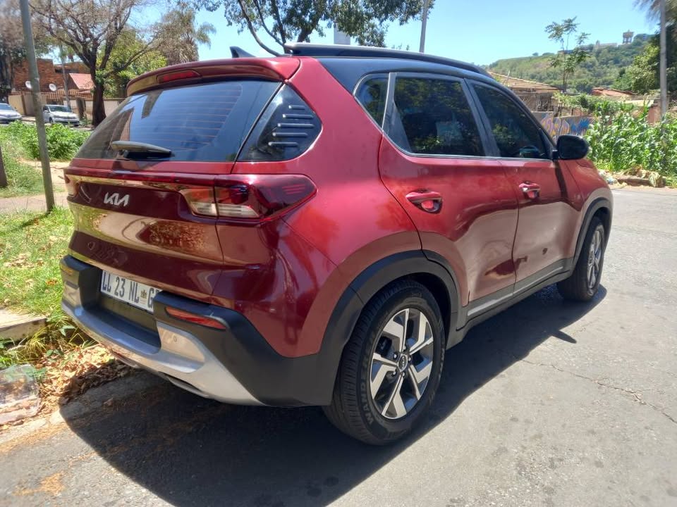 2023 KIA SONET ENG 1.5 PETROL, AUTOMATIC TRANSMISSION, MAROON COLOR