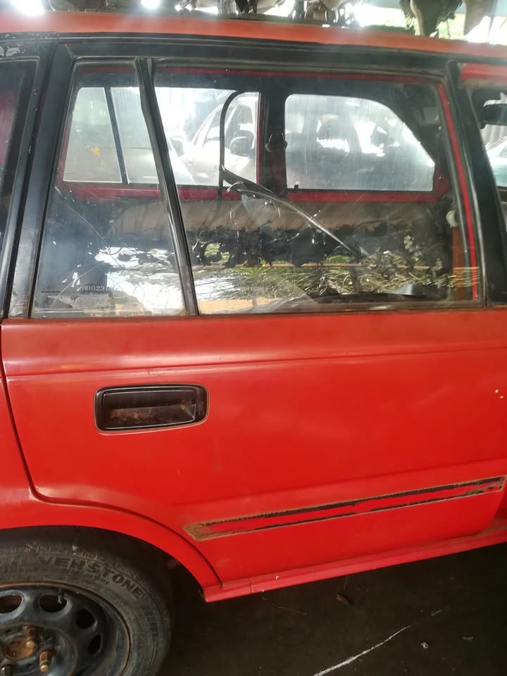 TOYOTA CONQUEST REAR DOOR (RIGHT SIDE) - Private Seller TOYOTA CONQUEST REAR DOOR (RIGHT SIDE) - Private Seller