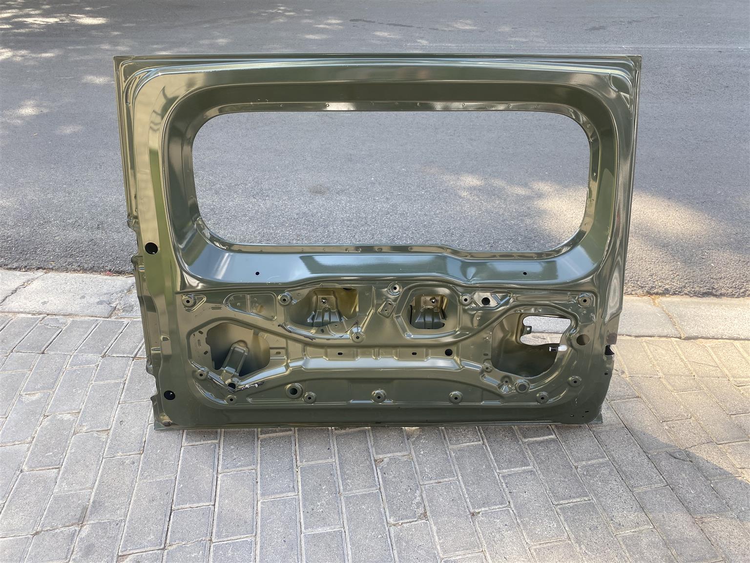 2024 SUZUKI JIMNY TAILGATE SHELL FOR SALE. IN EXCELLENT CONDITION - Private Seller