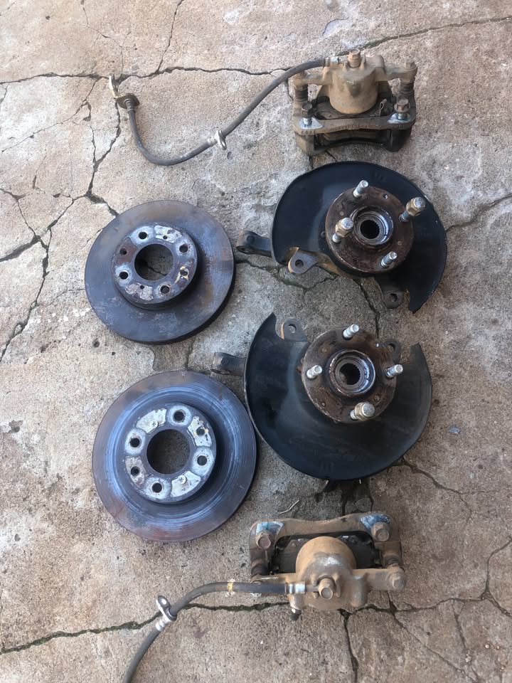 Honda Brio Wheel Bearing, Hub, Disc - Private Seller