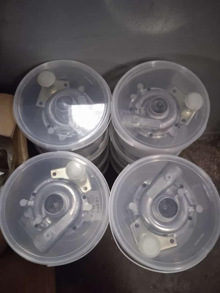 ISUZU 4JA1 ENGINES AND GEARBOXES FOR SALE - Private Seller