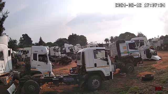 Truck diffs,steer axles&gearboxes available