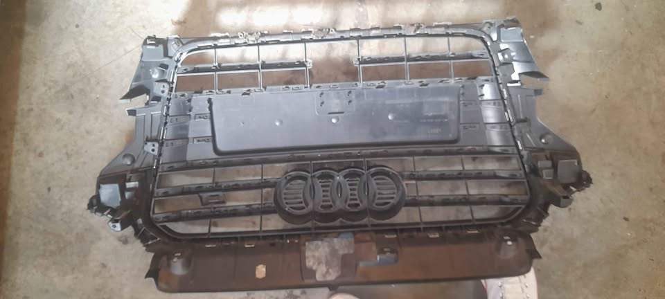 AUDI A3 , S3 2015 GRILL - Private Seller AUDI A3 , S3 2015 GRILL - Private Seller