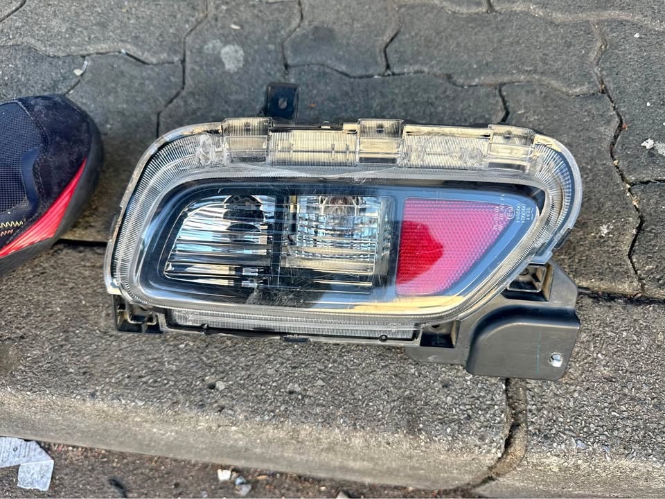 rear bumper light or reflector Suzuki Grand Vitara (2023-2026)Toyota Urban cruiser right side - Private Seller rear bumper light or reflector Suzuki Grand Vitara (2023-2026)Toyota Urban cruiser right side - Private Seller