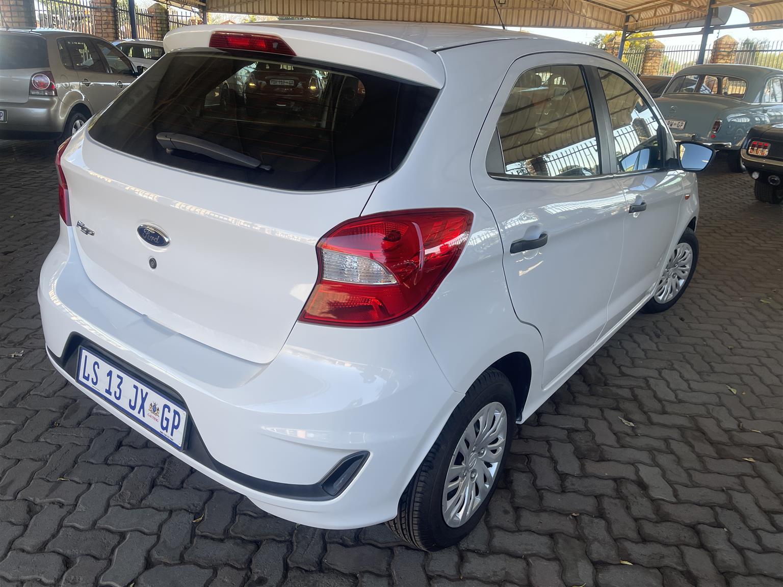 FORD  FIGO 1.5TIVCT AMBIENTE 5 DR