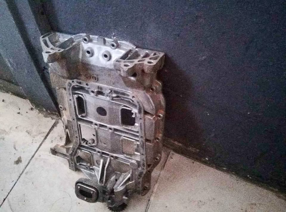 Hyundai H1 Delphi oil pump - Private Seller Hyundai H1 Delphi oil pump - Private Seller