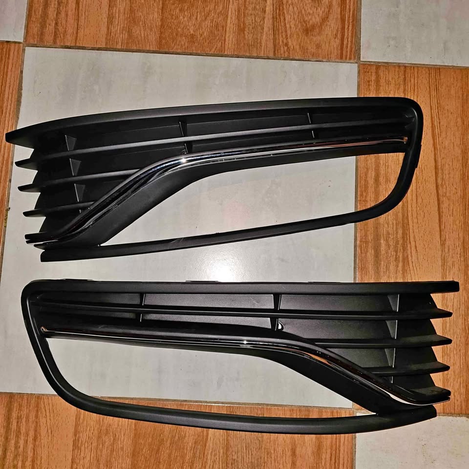 Polo foglight covers