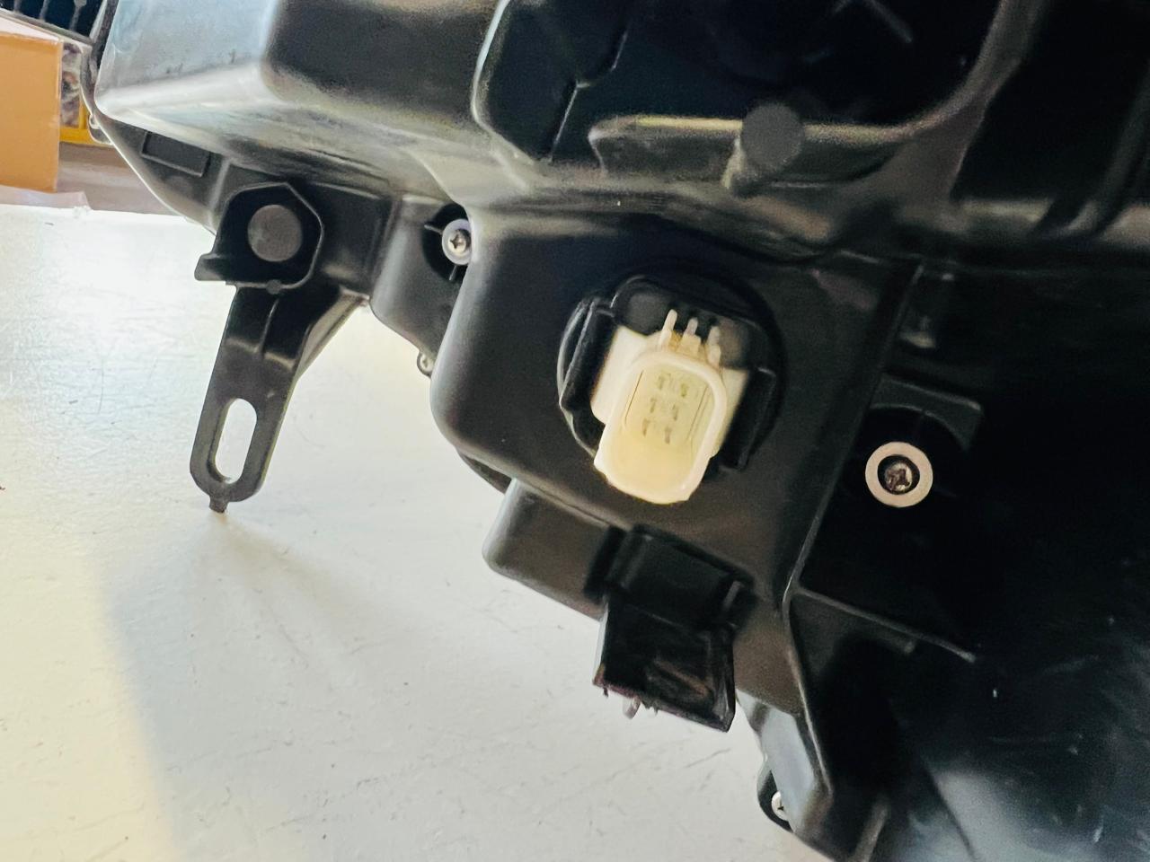 Toyota Corolla Cross right side Full LED headlight - Private Seller Toyota Corolla Cross right side Full LED headlight - Private Seller