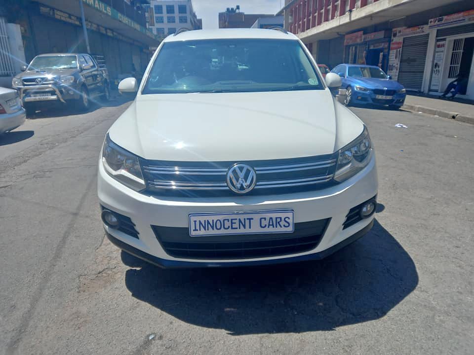 2015 VW TIGUAN 2.0 PETROL, AUTOMATIC TRANSMISSION, WHITE COLOUR