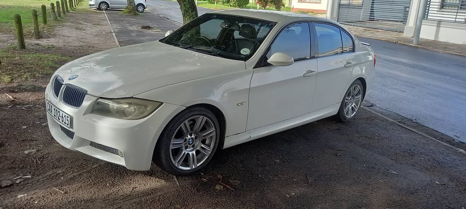 2007 bmw 325i Paddleshift automatic e90 very good condition black leather interior