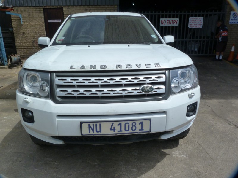 Land Rover Freelander 2 2.2 SD4 S AT White - 2011 STRIPPING FOR SPARES - Private Seller
