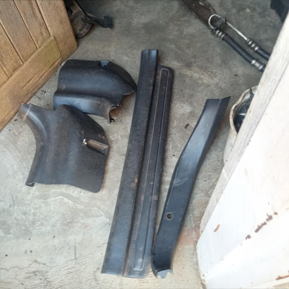 Toyota runx/corolla interior bits - Private Seller Toyota runx/corolla interior bits - Private Seller