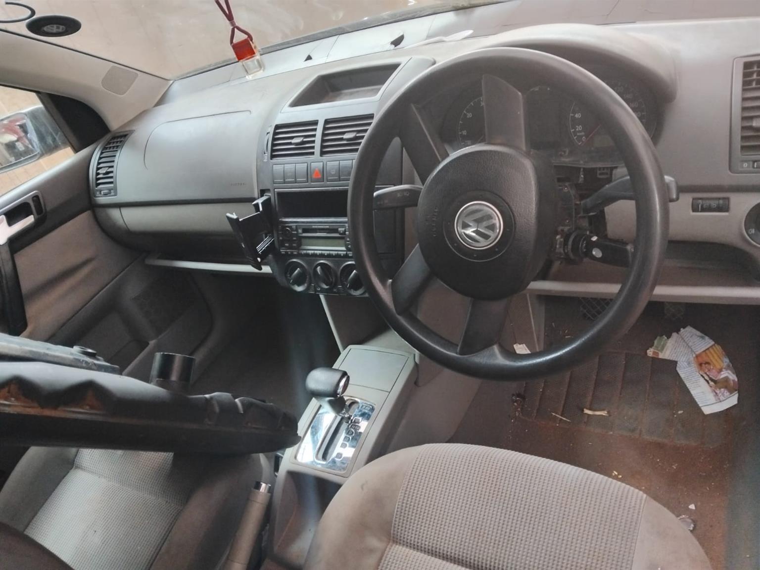 Polo 9n stripping for SparesBBY Engine 1.4 petrol Auto Gearbox - Private Seller