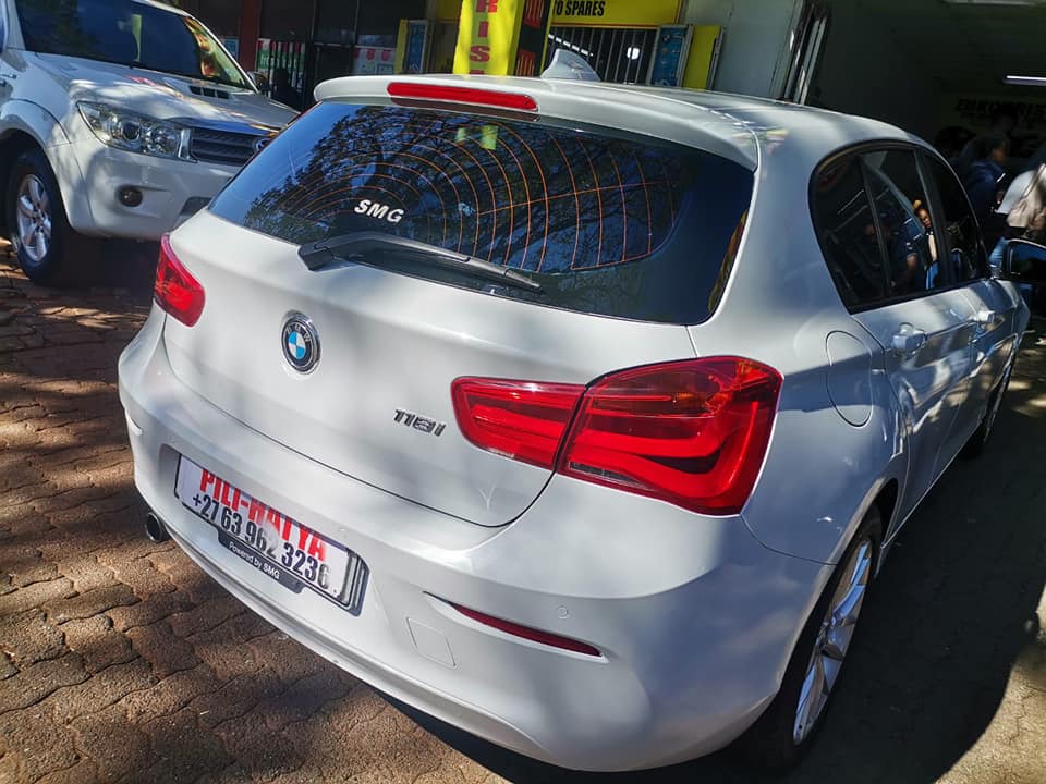 2017 BMW 118i 1 SERIES AUTOMATIC