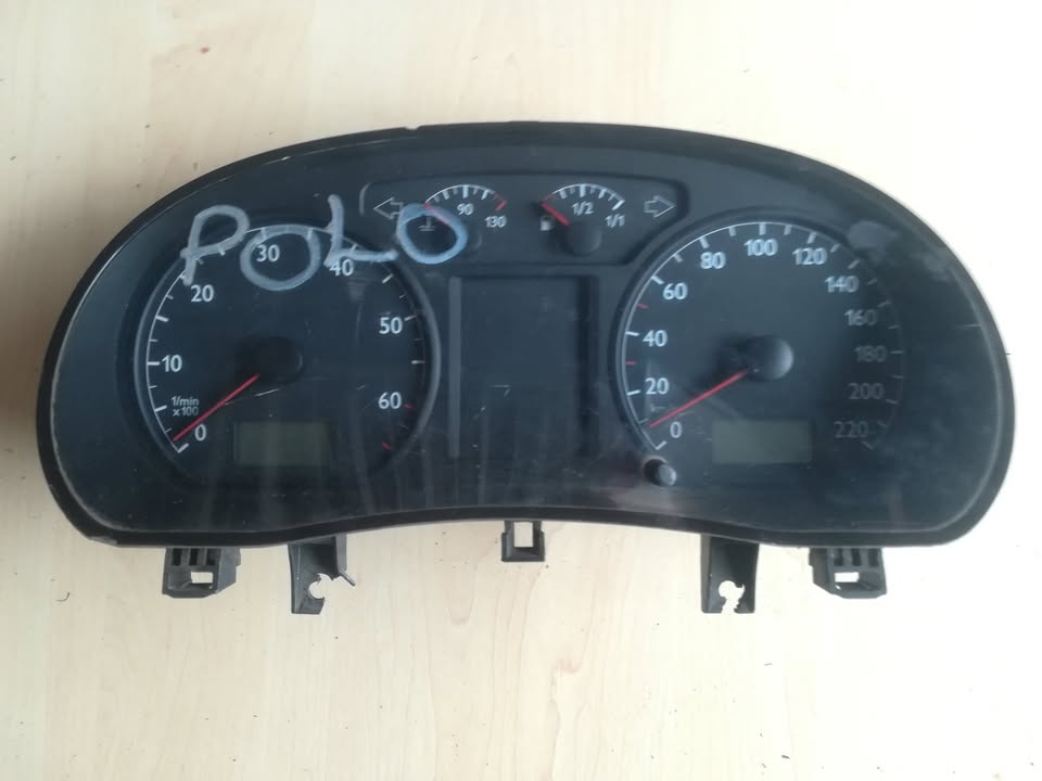 VOLKSWAGEN POLO CLUSTER - Private Seller
