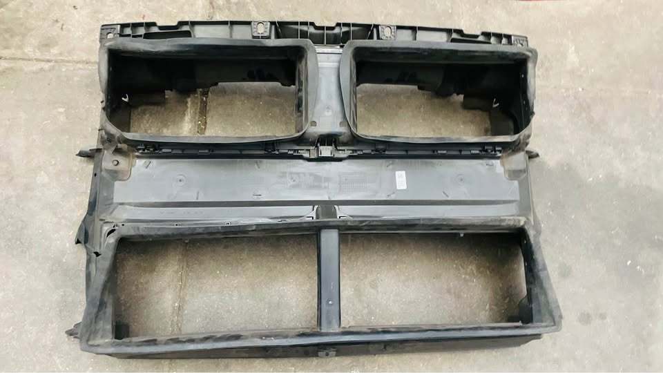 BMW X1 F48 Cradle - Private Seller BMW X1 F48 Cradle - Private Seller