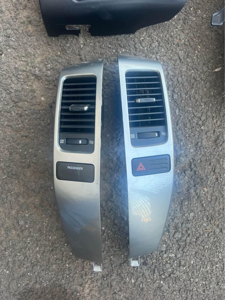 Toyota Landcruiser Prado 120 interior accessories call or whatsapp  or - Private Seller