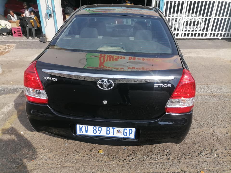2014 Toyota Etios 1.5 Sedan with a Nice interior seat