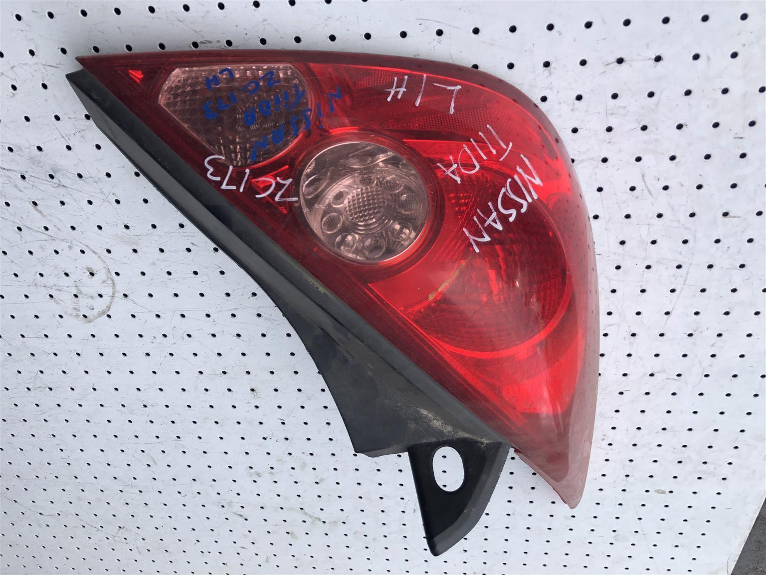 NISSAN TIIDA LEFT TAIL LIGHT (ZC173) - Private Seller