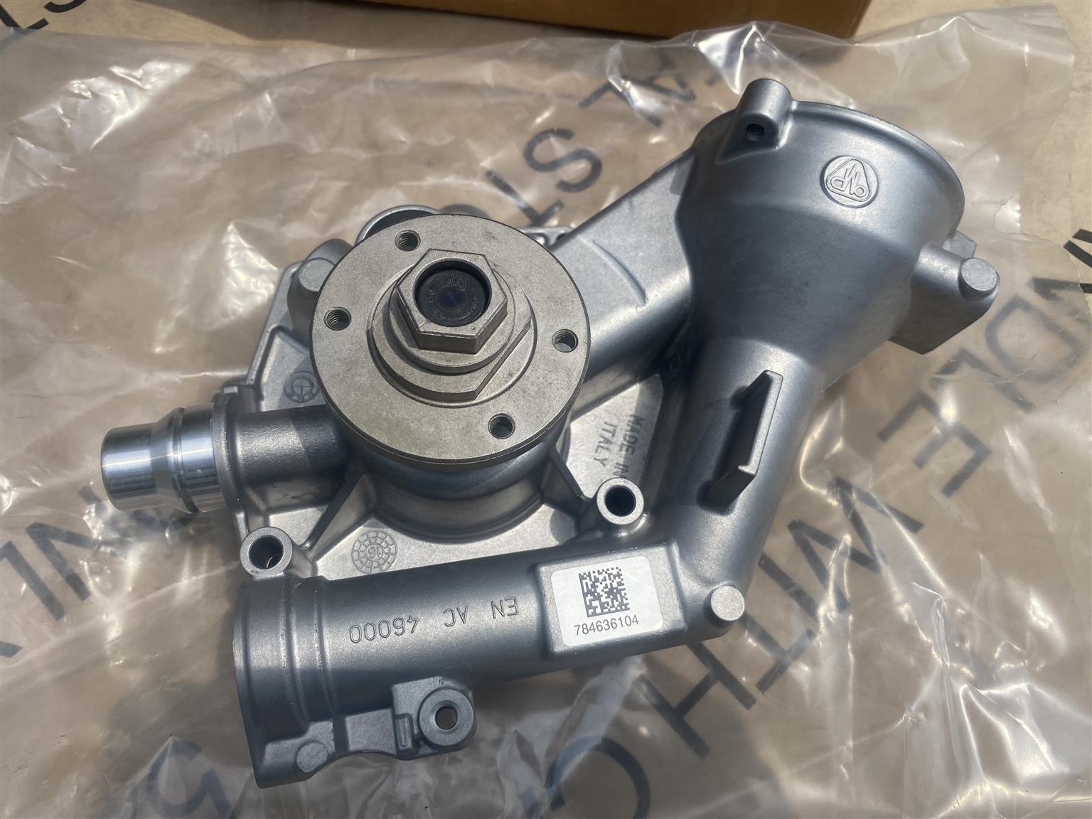 2017 BMW M2 M3 M4 F80 F82 F87 ENGINE MOUNTED WATER PUMP FOR SALE. BRAND NEW OEM - Private Seller