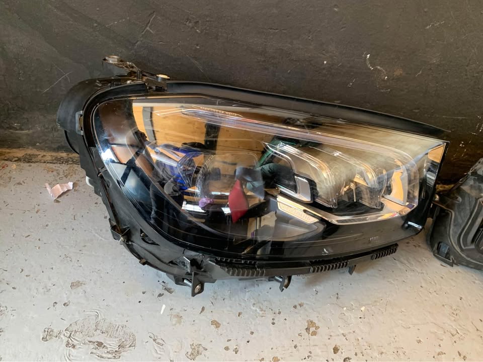 Mercedes Benz GLS 167 headlight RHS