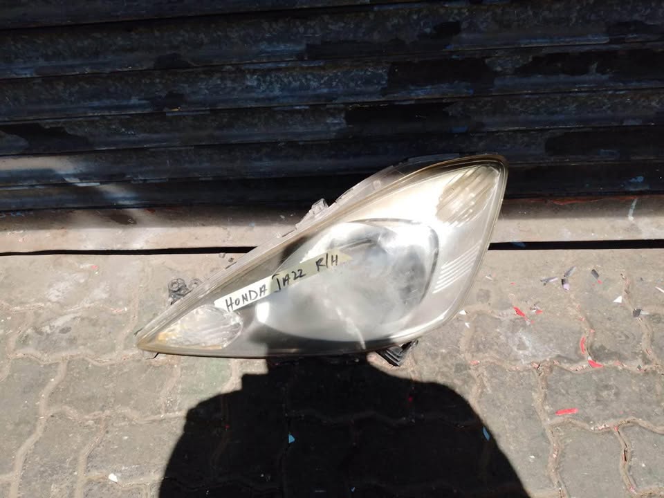Honda Jazz headlight - Private Seller Honda Jazz headlight - Private Seller