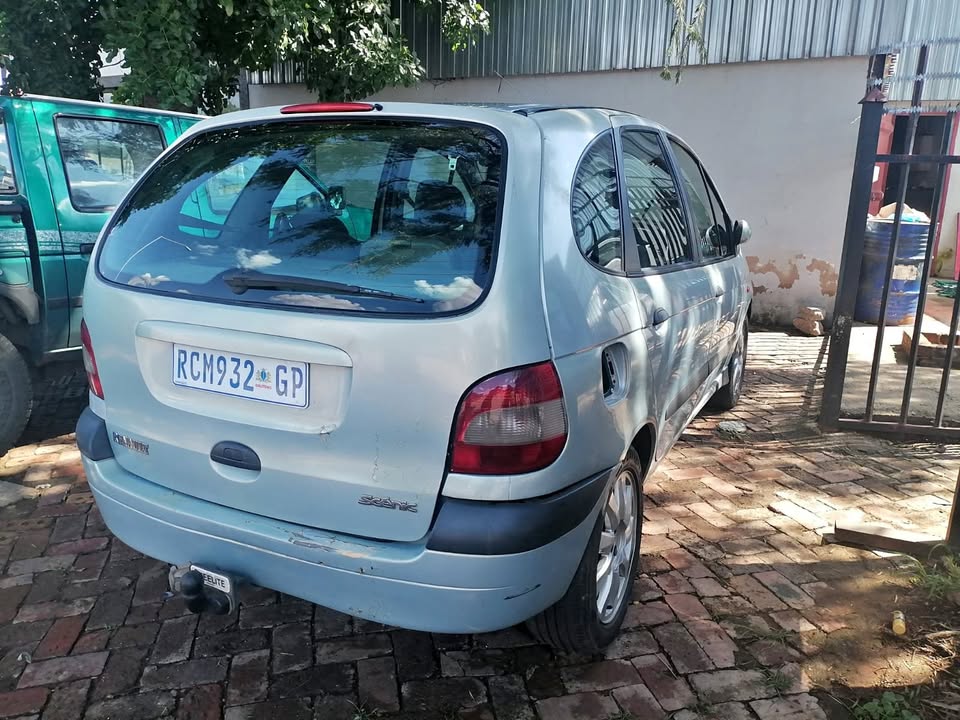 Used 2001 Renault Scenic 1.6 Expression - Private Seller Used 2001 Renault Scenic 1.6 Expression - Private Seller