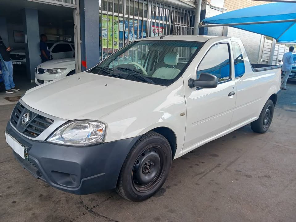 2016 NISSAN NP200 1.6 BAKKIE Transmission: Manual  Mileage:  Fueltype: Petrol  White