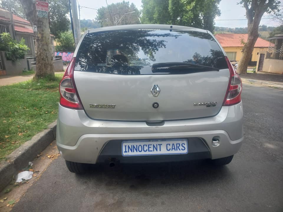 2014 RENAULT SANDERO 1.4 PETROL, MANUAL, SILVER COLOR, MILEAGE 173000KMS