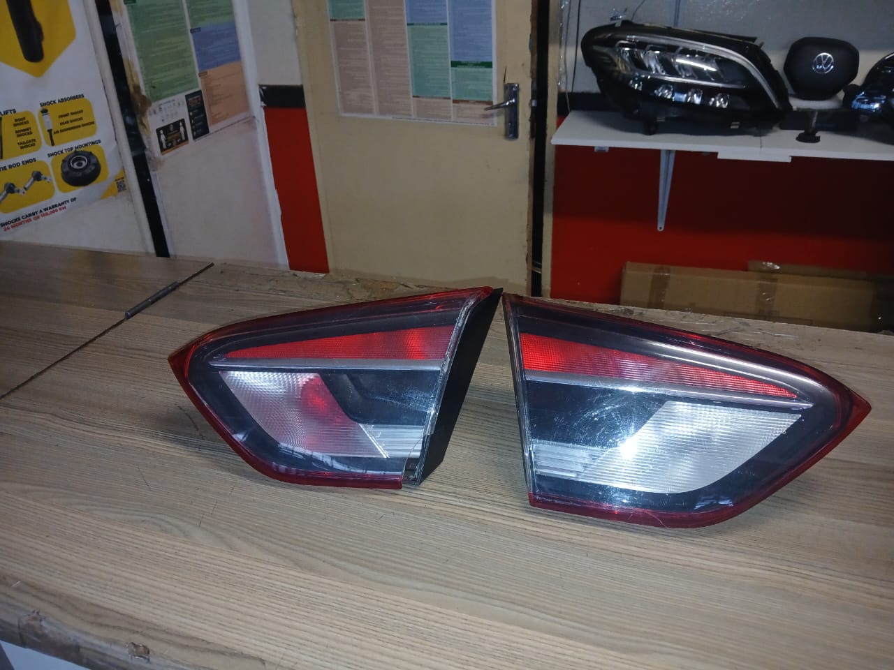 2019 OPEL CROSSLAND INNER TAIL LIGHT FOR SALE - Private Seller 2019 OPEL CROSSLAND INNER TAIL LIGHT FOR SALE - Private Seller